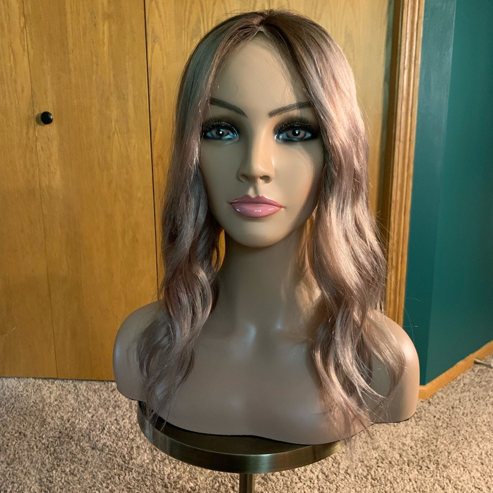 Human hair topper